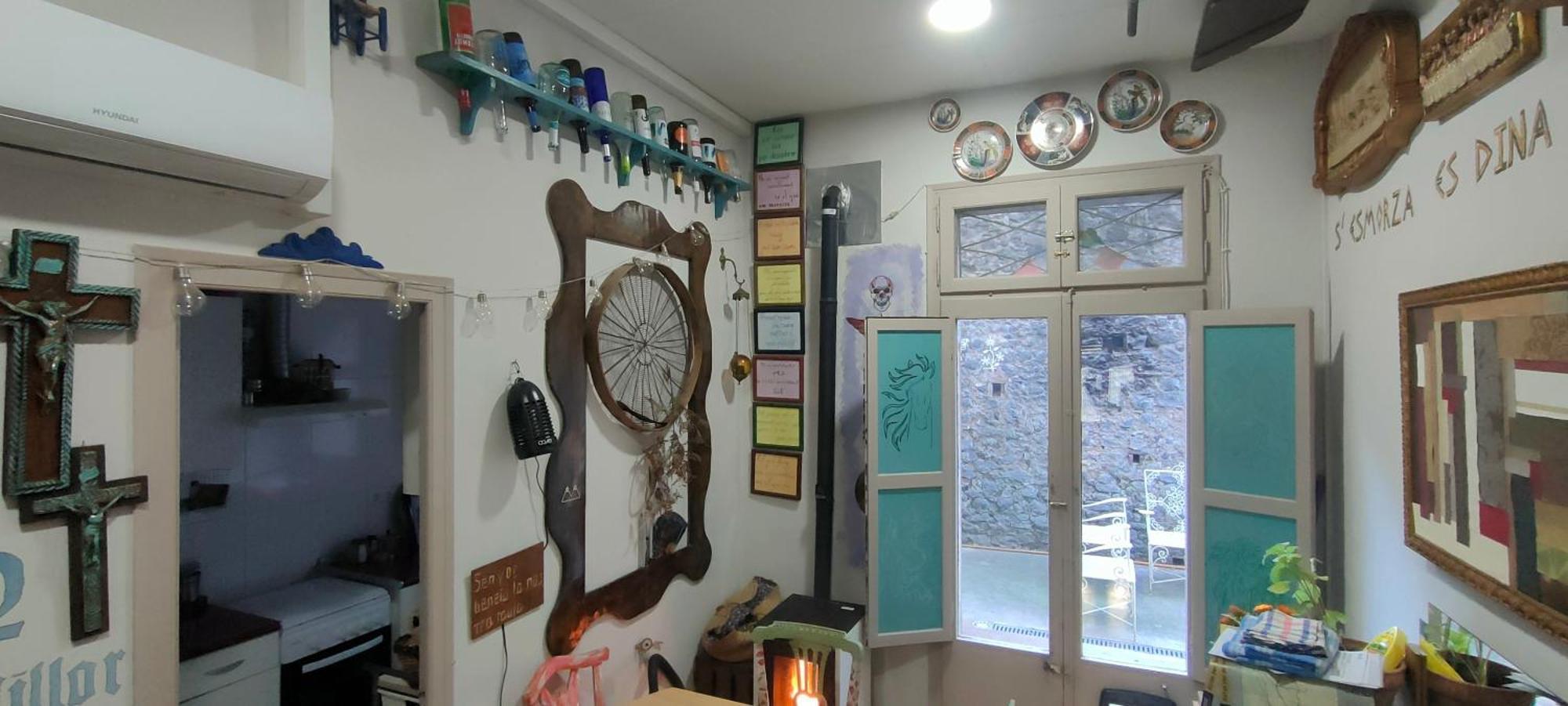 Apartament Volca Aiguanegra Sant Joan les Fonts Exteriör bild